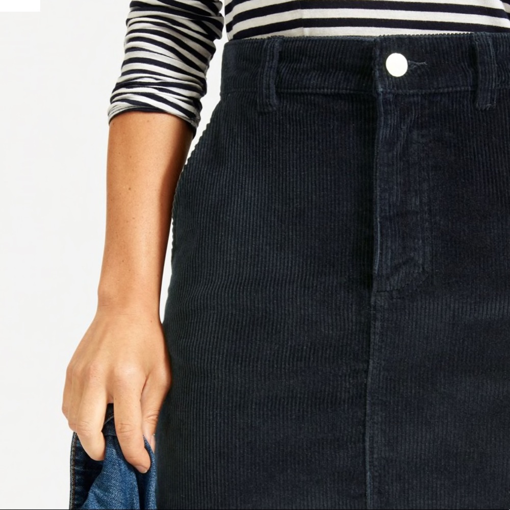 Per Se Navy Pockets Skirt